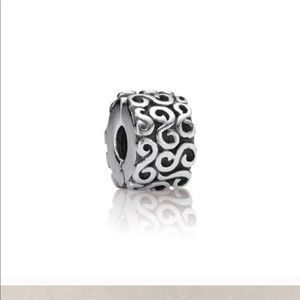 Pandora S clip charm